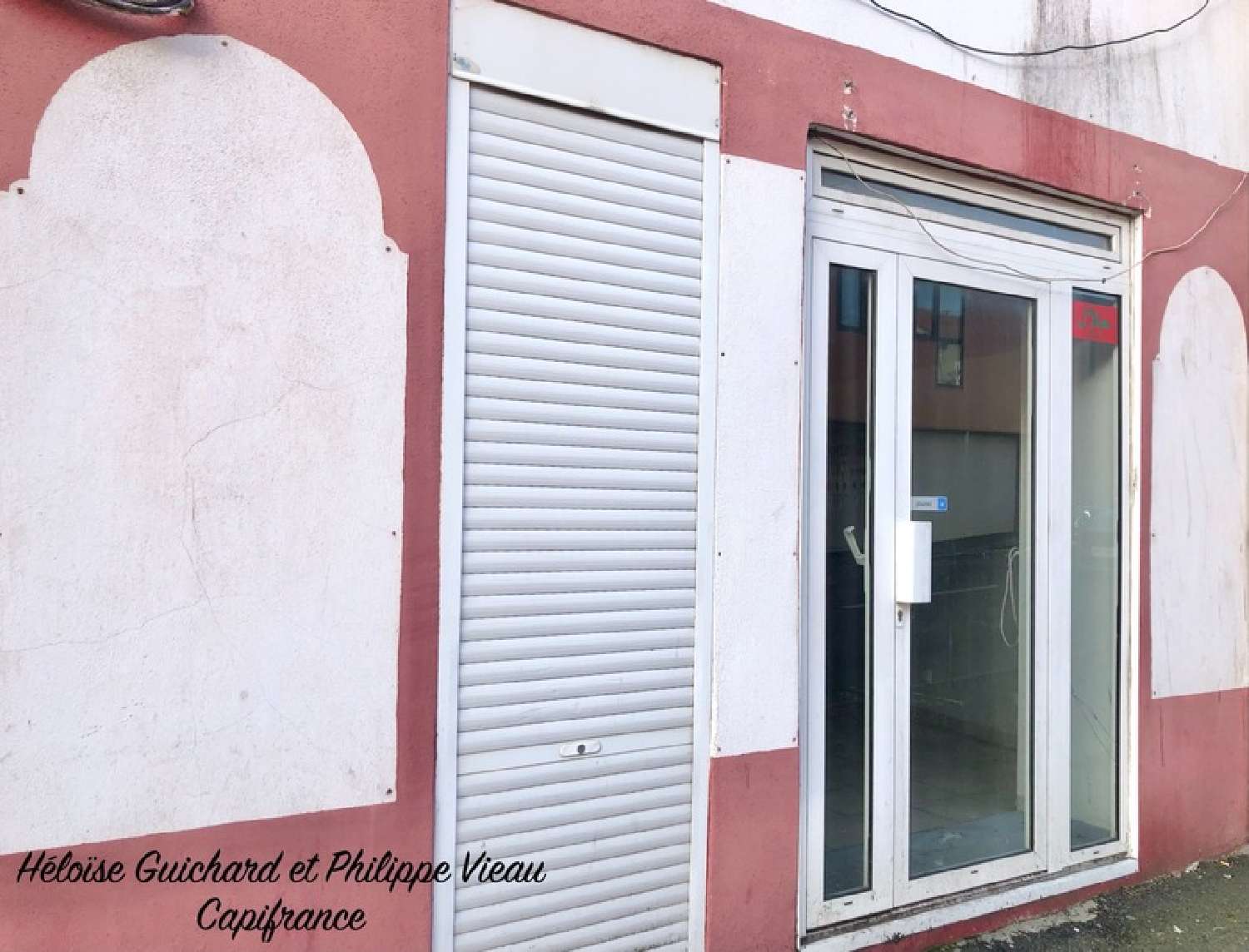  te koop bedrijfsruimte/ kantoor Le Puy-Saint-Bonnet Maine-et-Loire 1