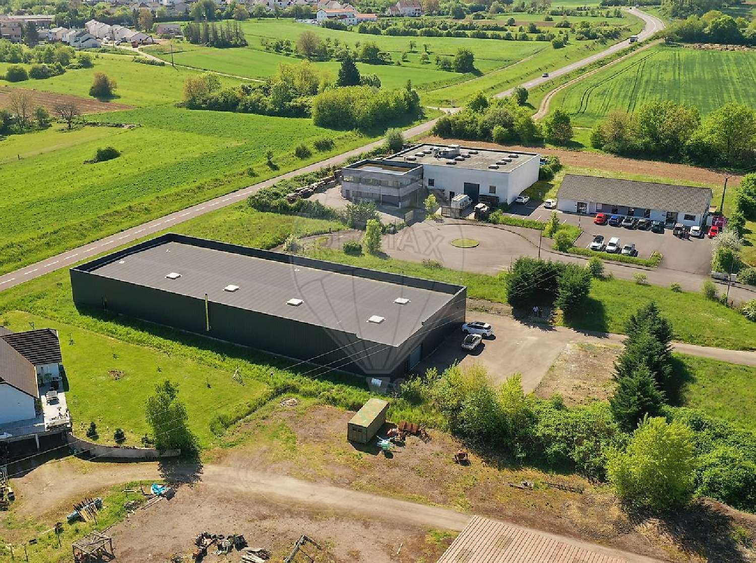  te koop bedrijfsruimte/ kantoor Rettel Moselle 2