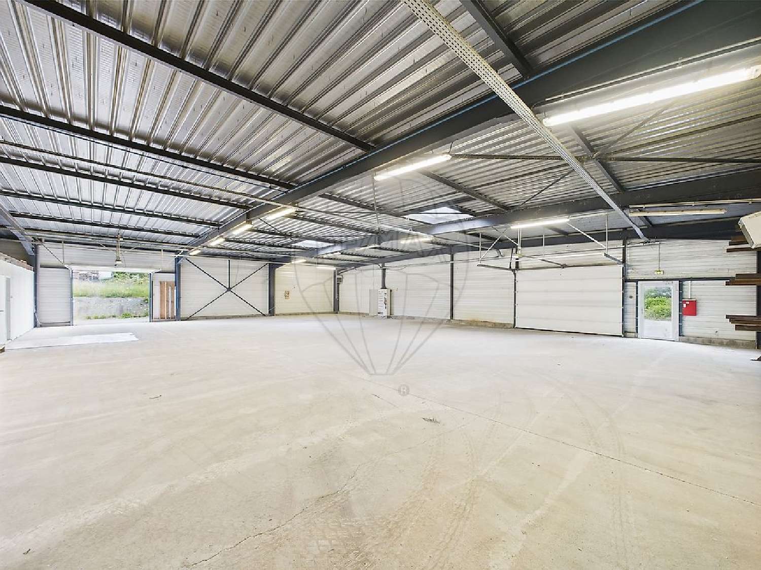  te koop bedrijfsruimte/ kantoor Rettel Moselle 8