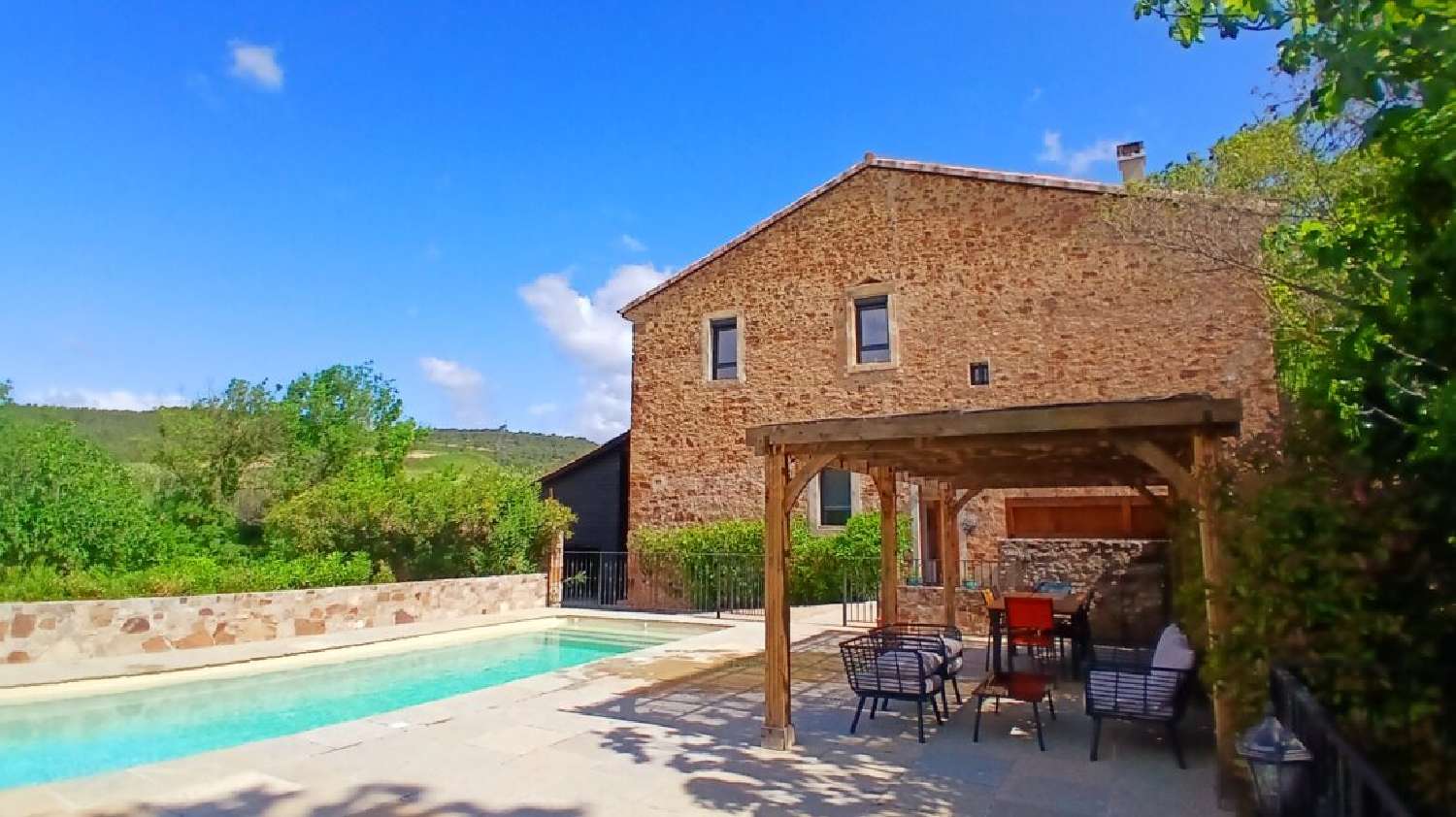  en venta casa independiente Pierrerue Hérault 1