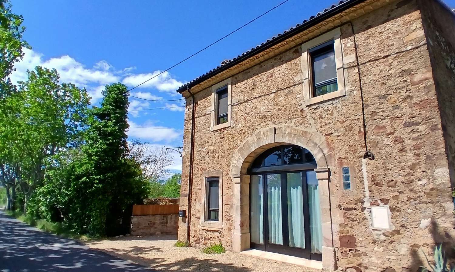 en venta casa independiente Pierrerue Hérault 2
