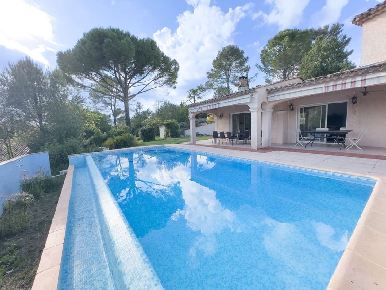  à vendre propriété Bagnols-en-Forêt Var 4