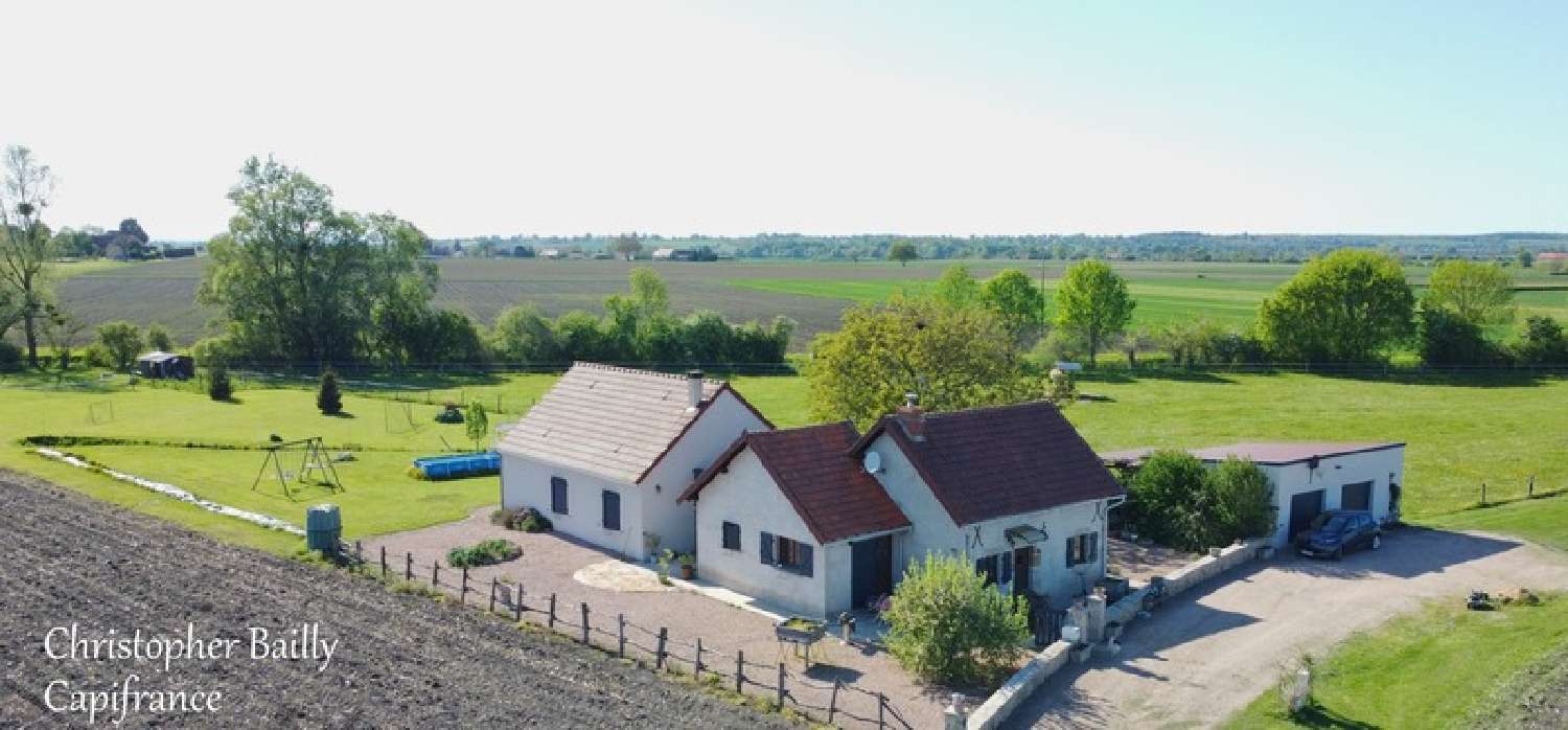  te koop boerderij Boucé Allier 6
