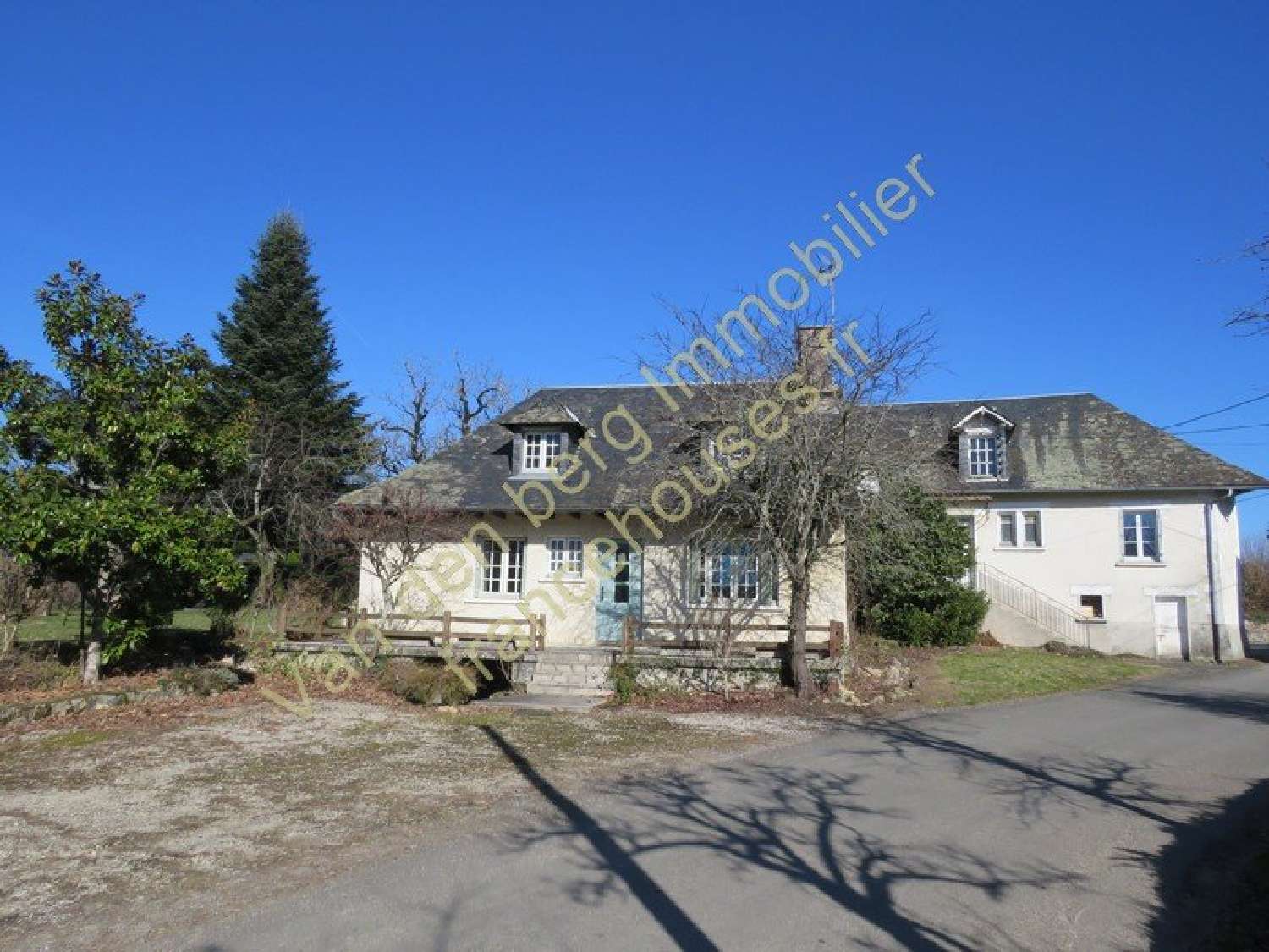  à vendre ferme Estivaux Corrèze 1