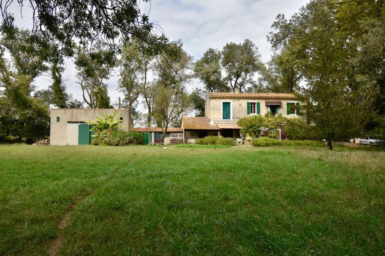  for sale farm Fontvieille Bouches-du-Rhône 1