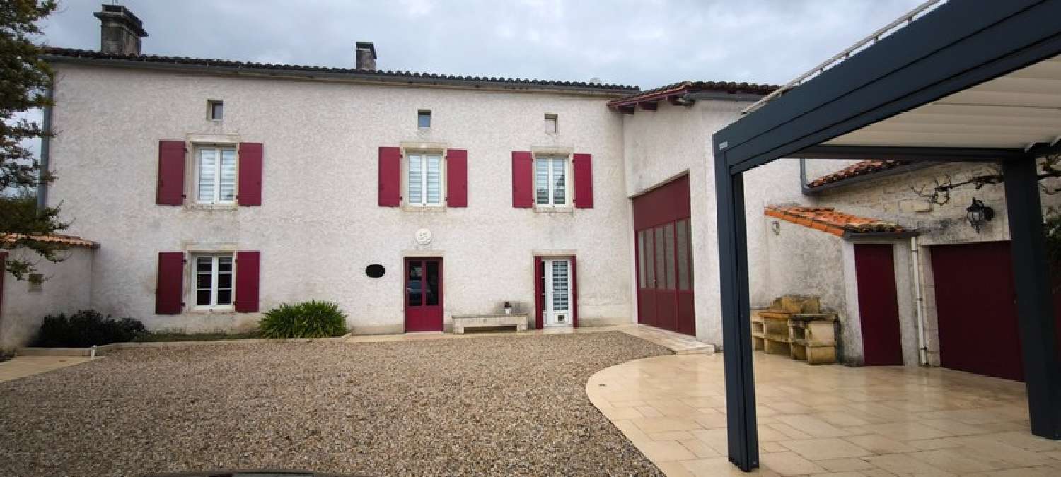  for sale farm Fouqueure Charente 1