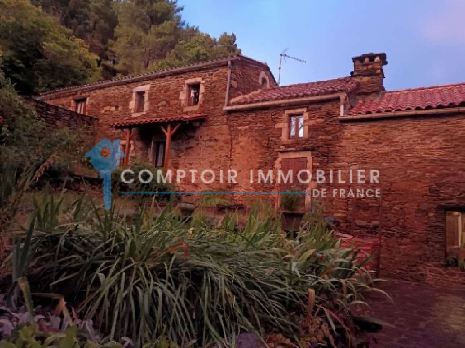  à vendre ferme Les Vans Ardèche 2