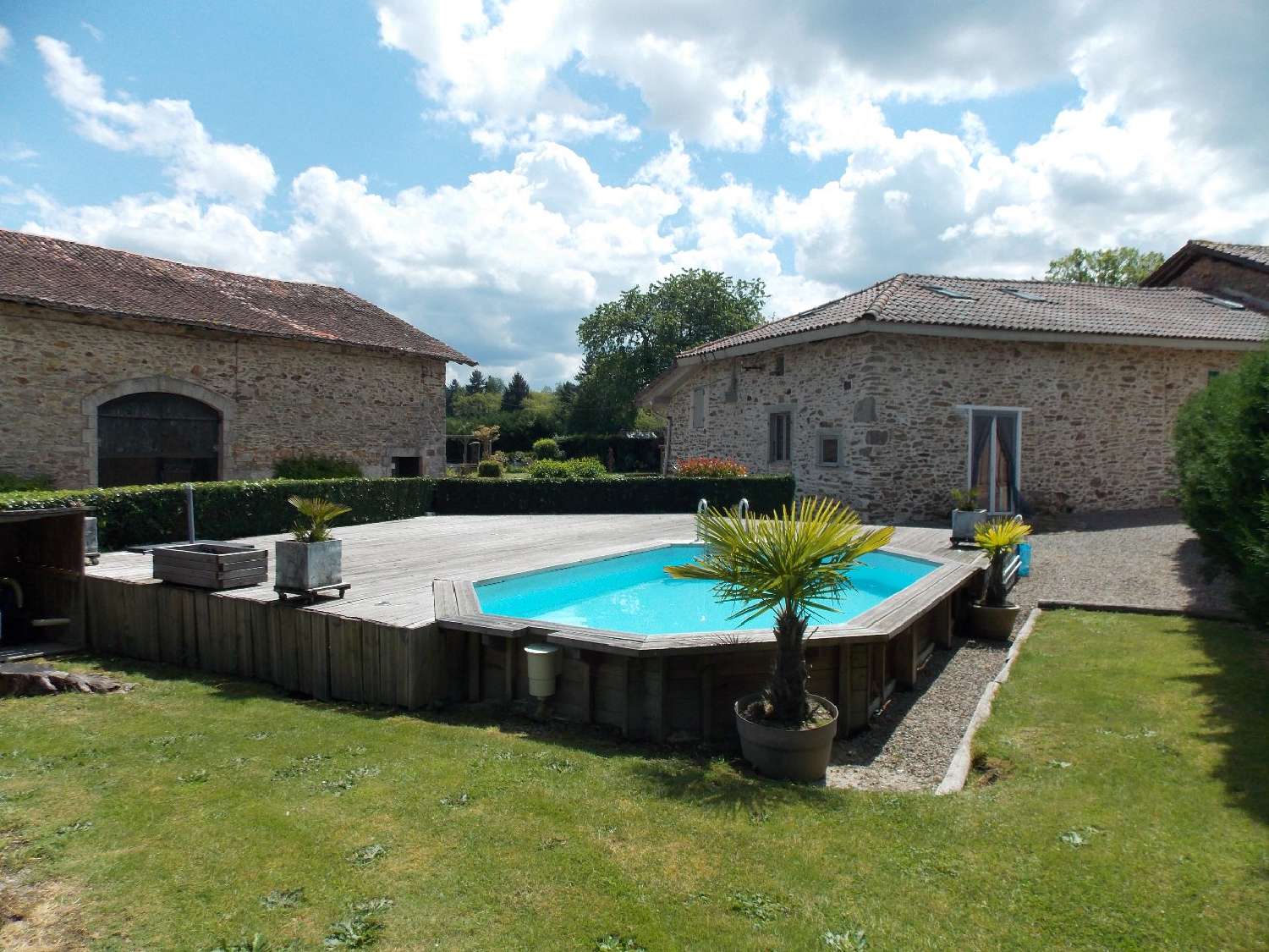  te koop boerderij Champagnac-la-Rivière Haute-Vienne 1