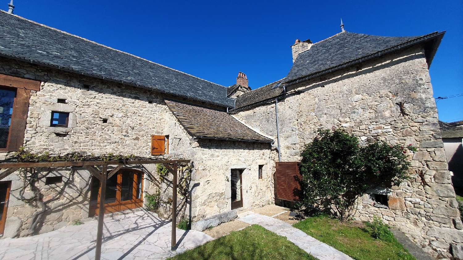  for sale farm Saint-Salvadou Aveyron 4