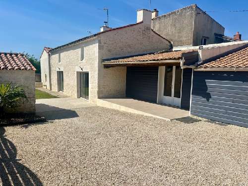 Sainte-Gemme-la-Plaine Vendée farm foto 7066066