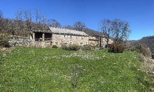 Sévérac-le-Château Aveyron farm foto 7063244