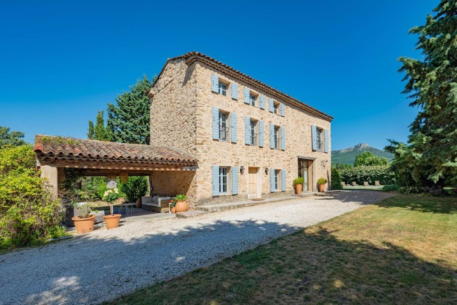  for sale farm Trets Bouches-du-Rhône 1