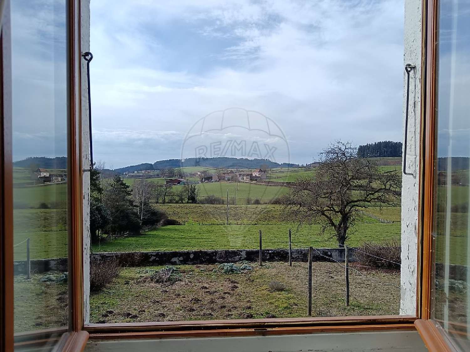  te koop huis Aigueperse Rhône 1