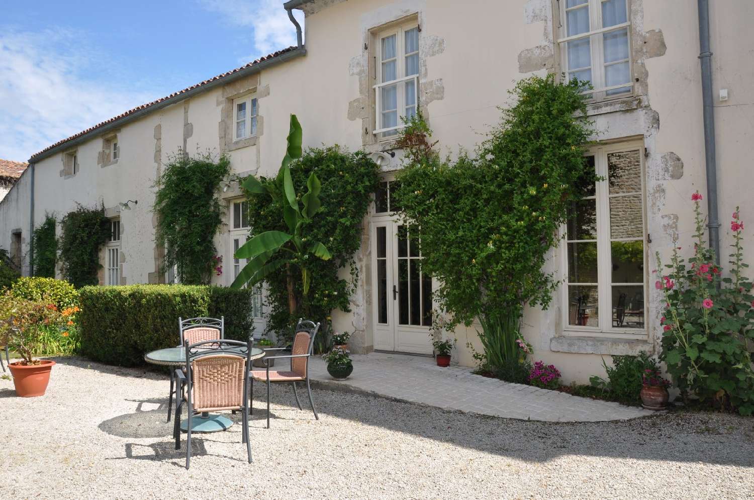  for sale house Aulnay Charente-Maritime 1