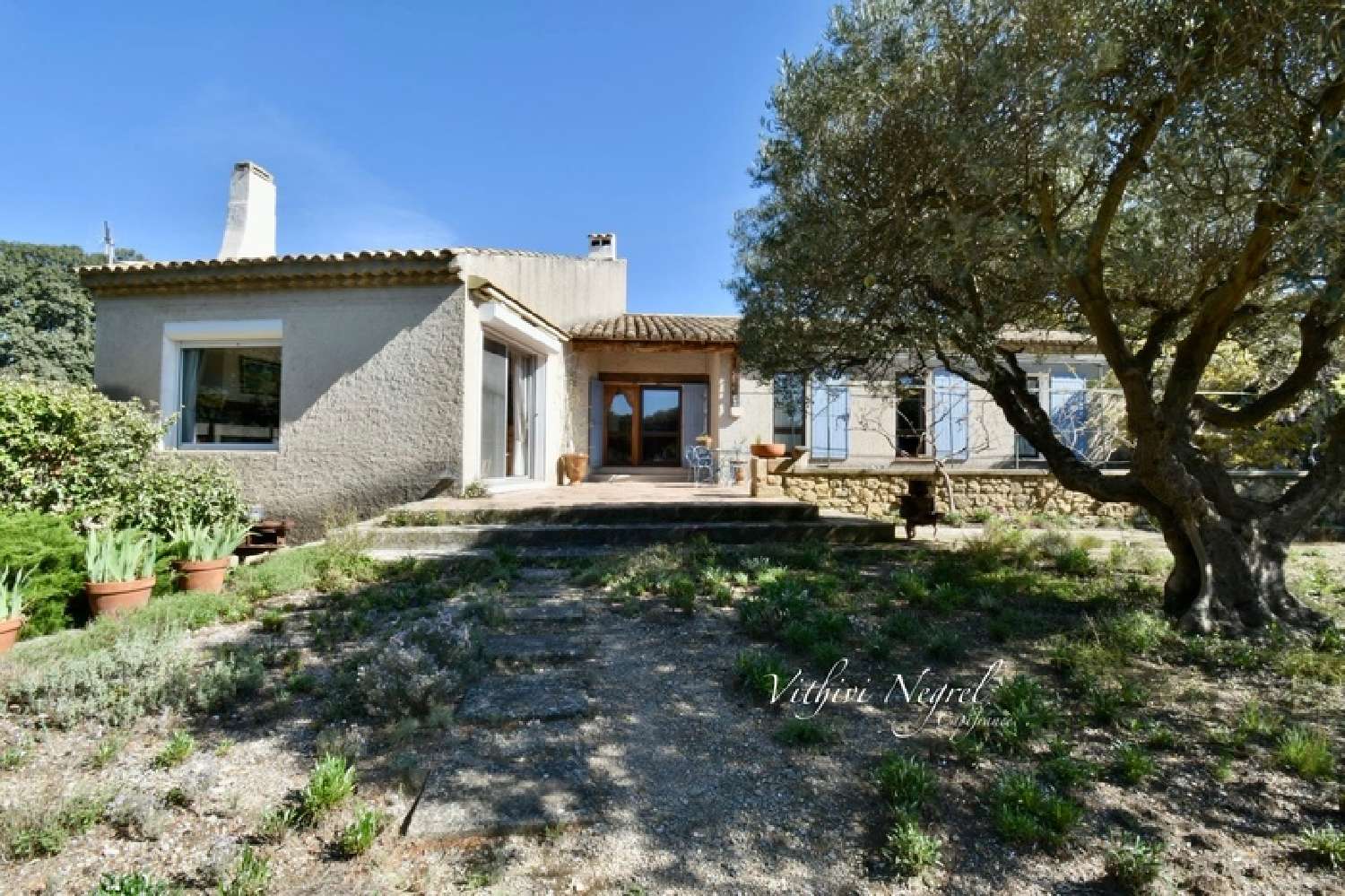  à vendre maison Aureille Bouches-du-Rhône 2
