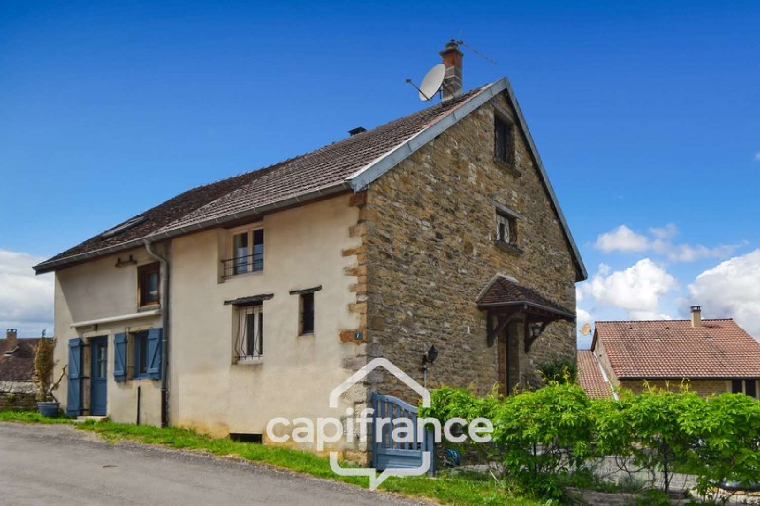  for sale house Bonnaud Jura 2