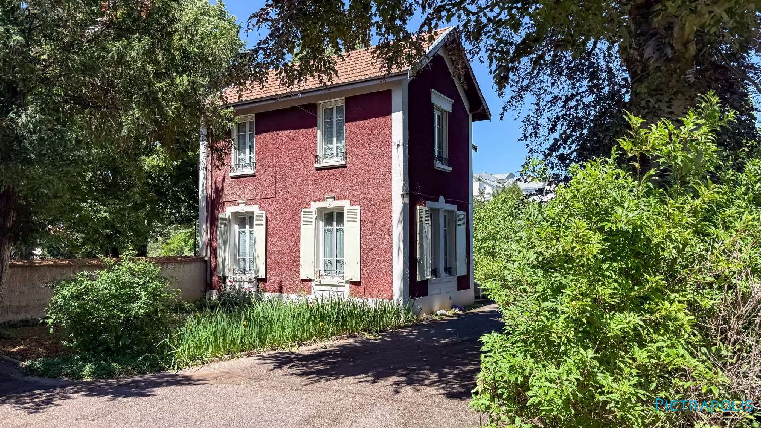  te koop huis Bron Rhône 5