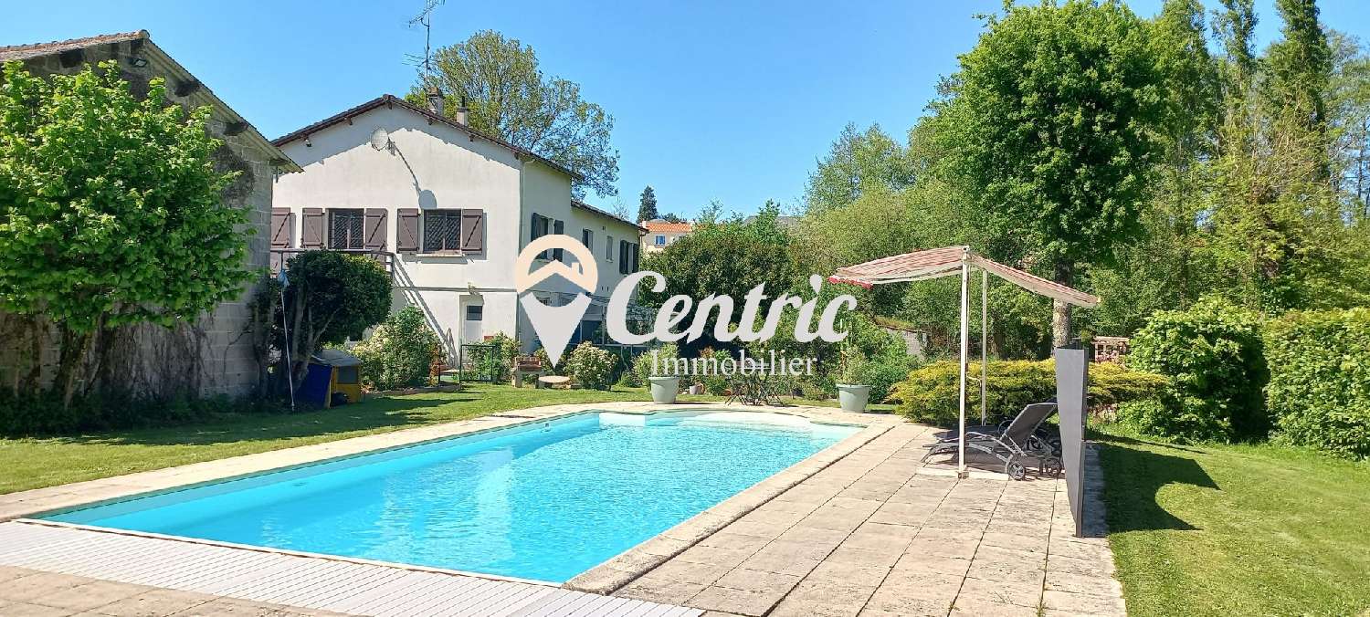  te koop huis Cerizay Deux-Sèvres 1