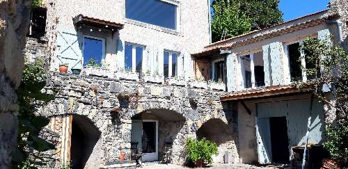 Chalus Puy-de-Dôme Haus Bild 7068465