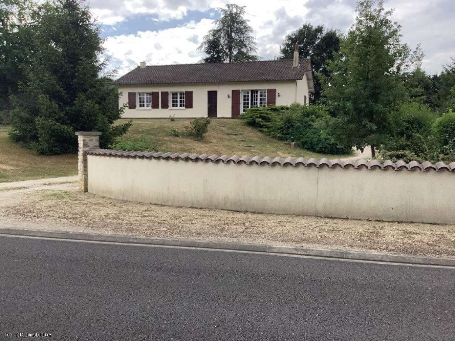  à vendre maison Civray Vienne 2