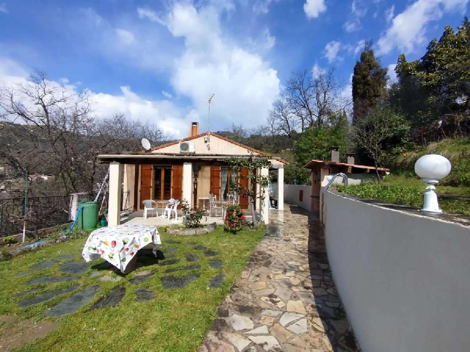  à vendre maison Contes Alpes-Maritimes 2