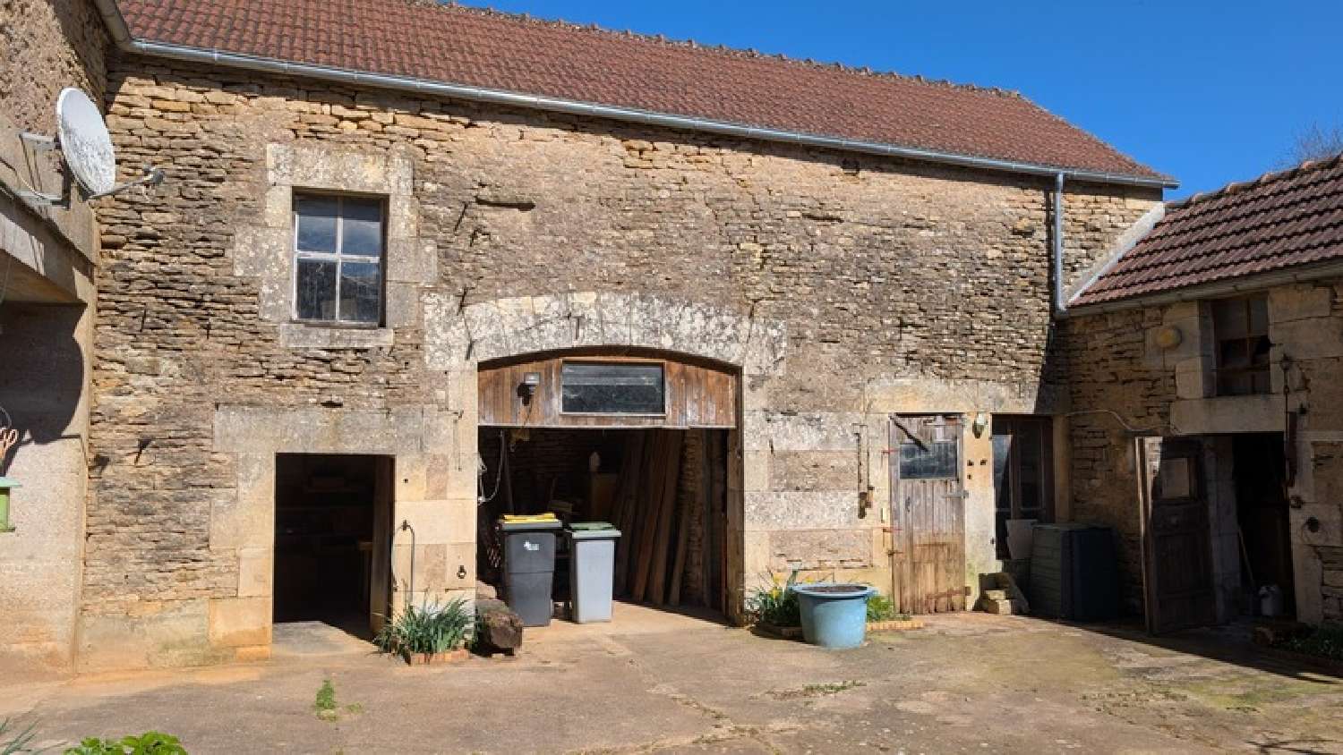  for sale house Coutarnoux Yonne 8