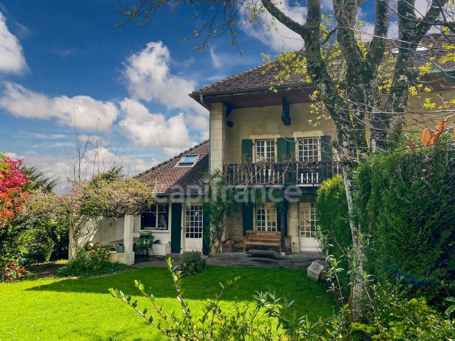  te koop huis Divonne-les-Bains Ain 2