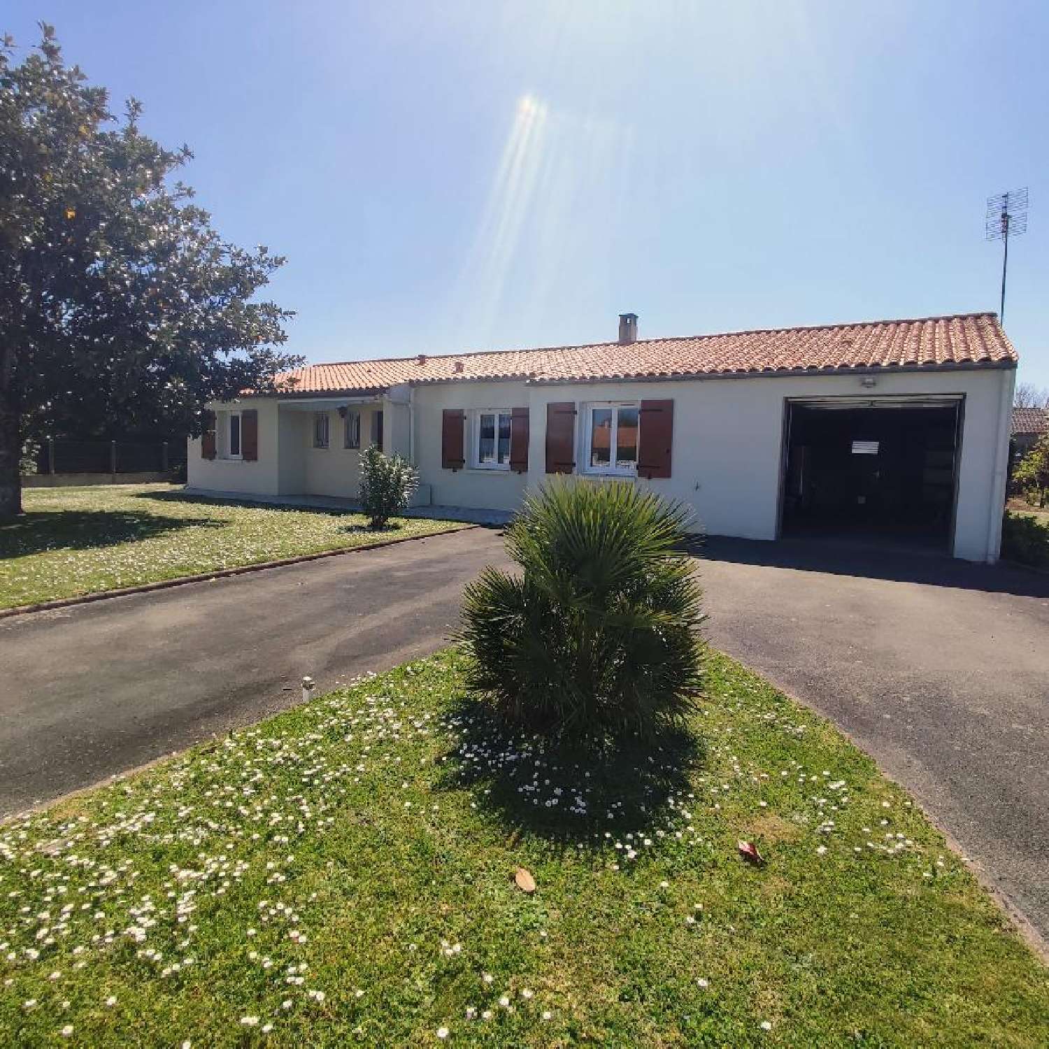  te koop huis Écoyeux Charente-Maritime 1