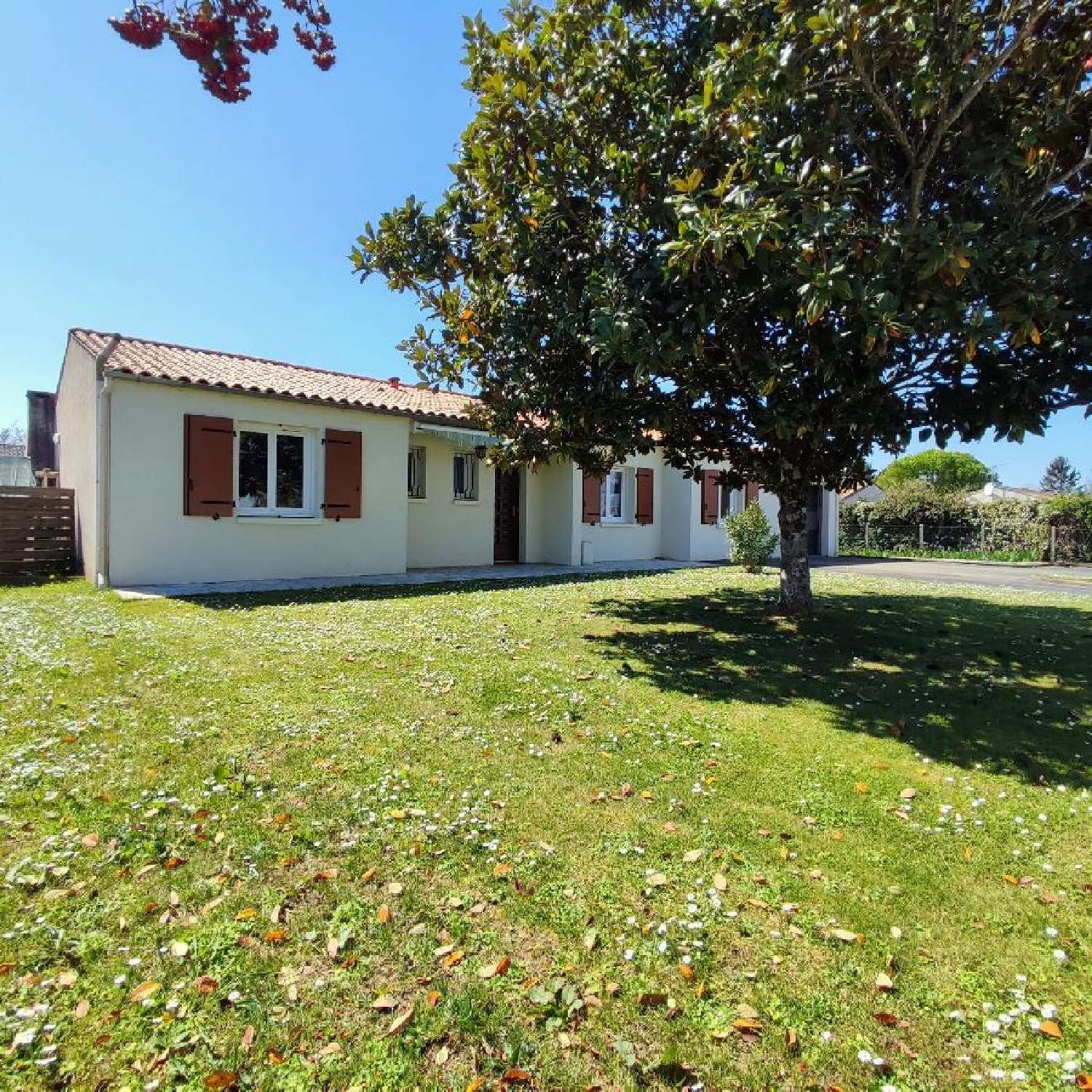  te koop huis Écoyeux Charente-Maritime 2