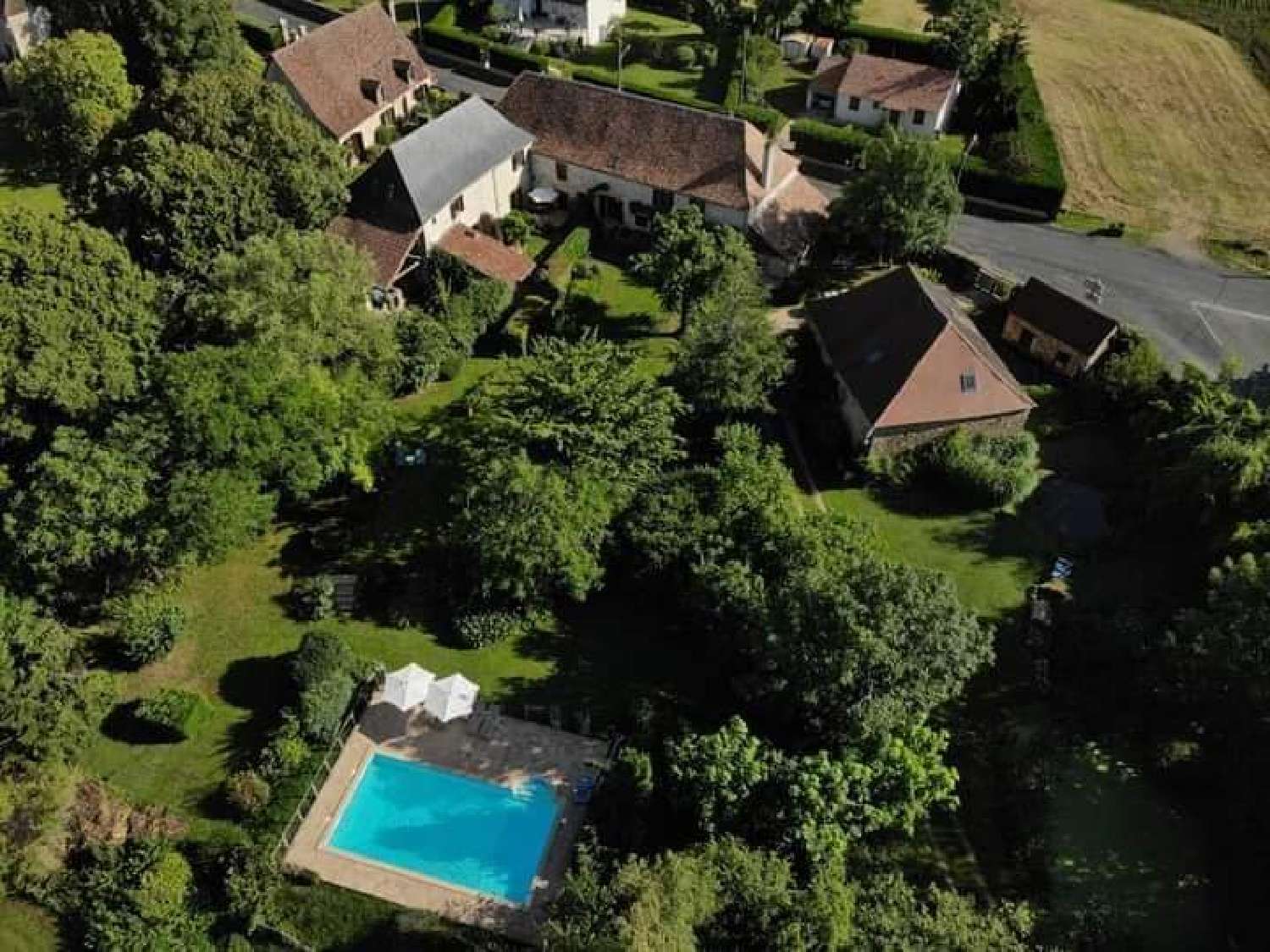  à vendre maison Génis Dordogne 5