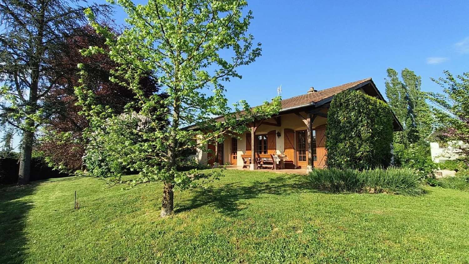 en venta casa Gorrevod Ain 2