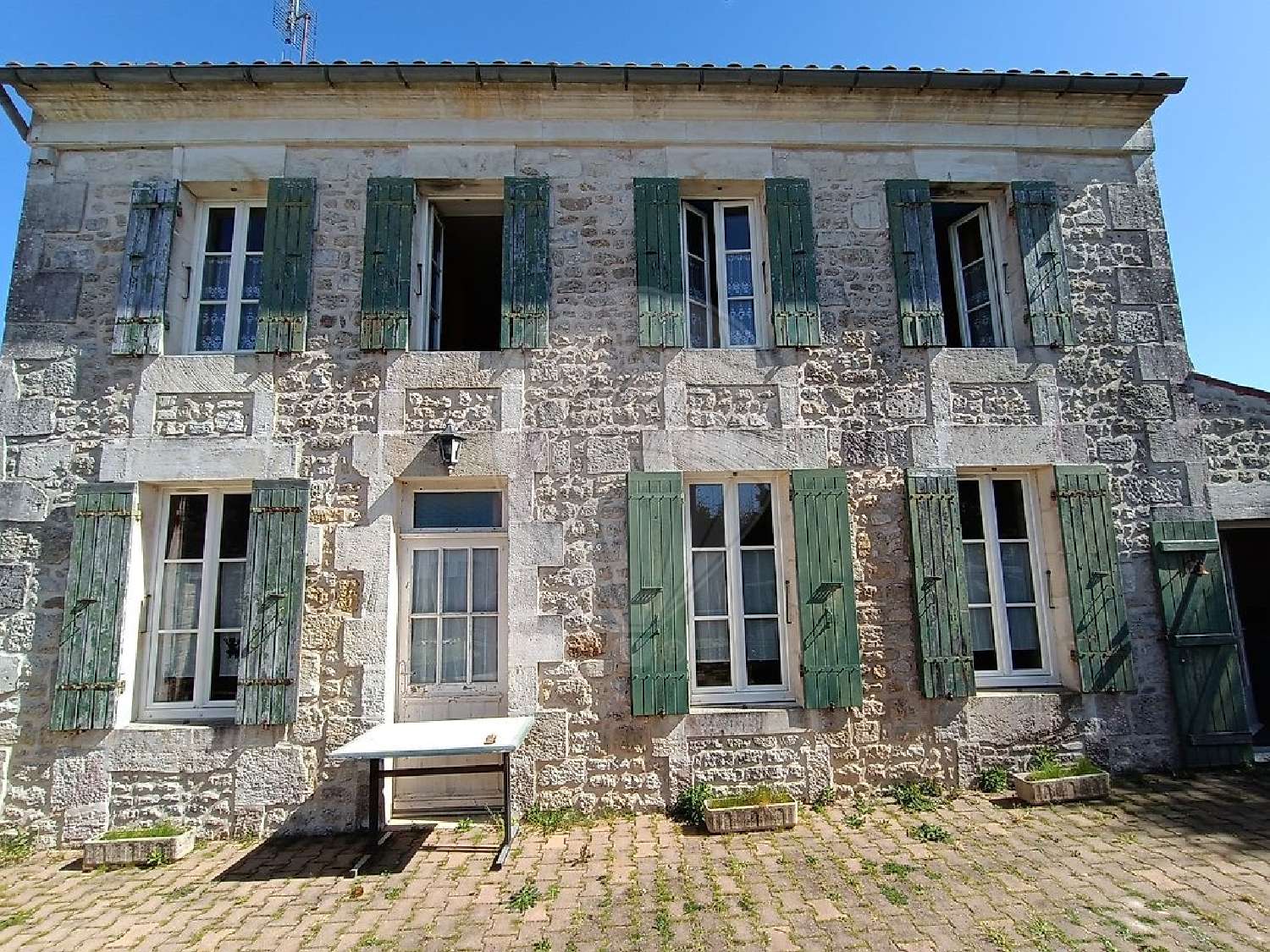  te koop huis La-Gripperie-Saint-Symphorien Charente-Maritime 1