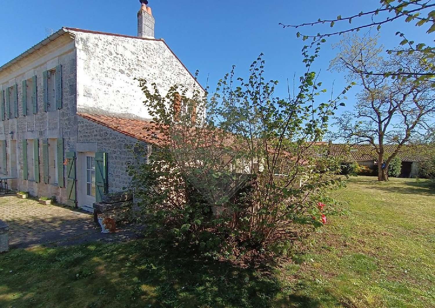  te koop huis La-Gripperie-Saint-Symphorien Charente-Maritime 2