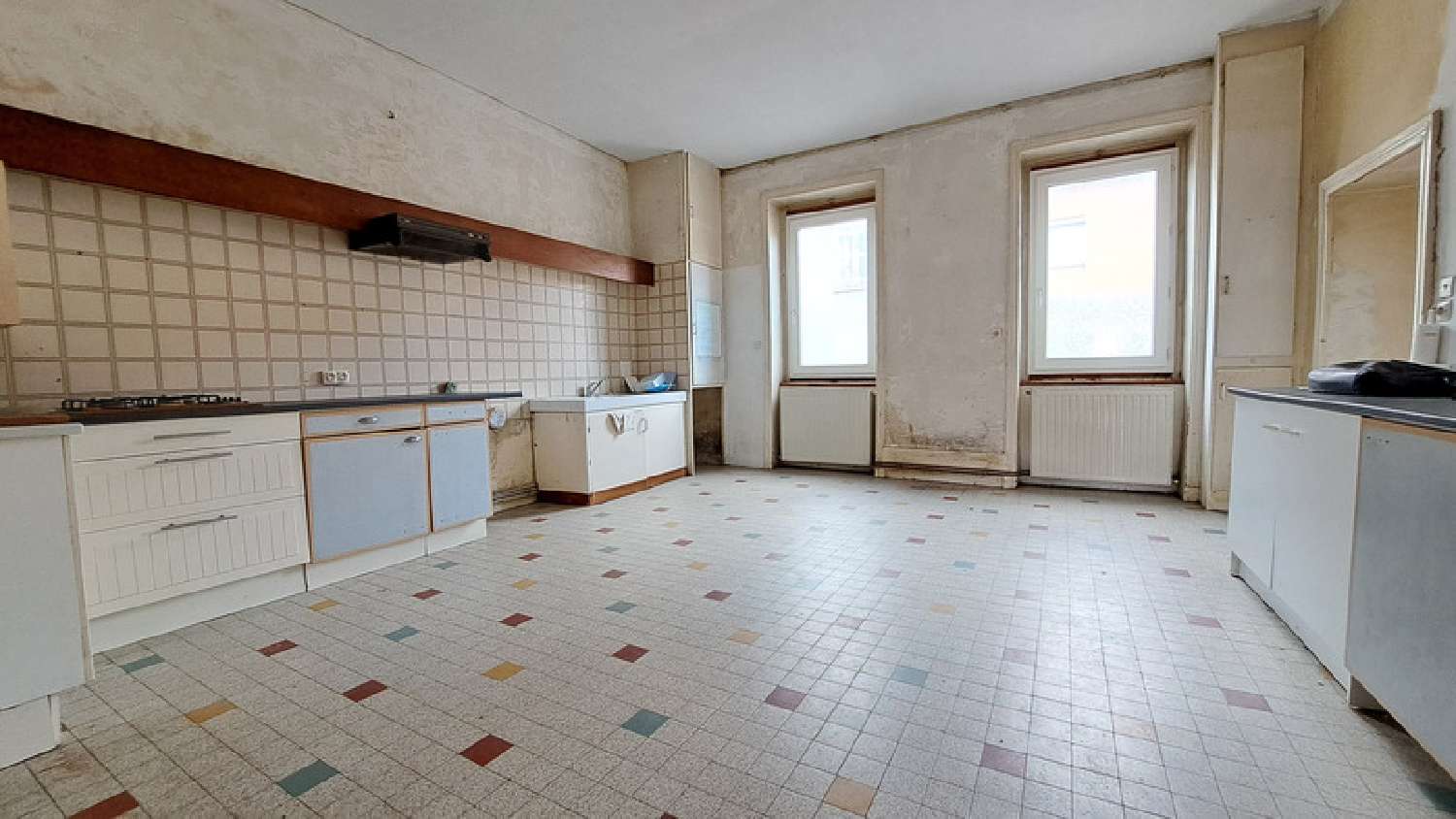  te koop huis La Pacaudière Loire 1