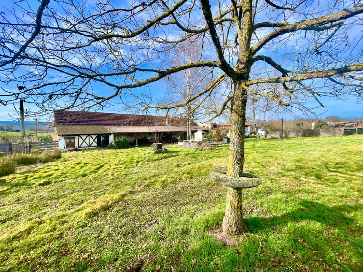  te koop huis La Pacaudière Loire 1