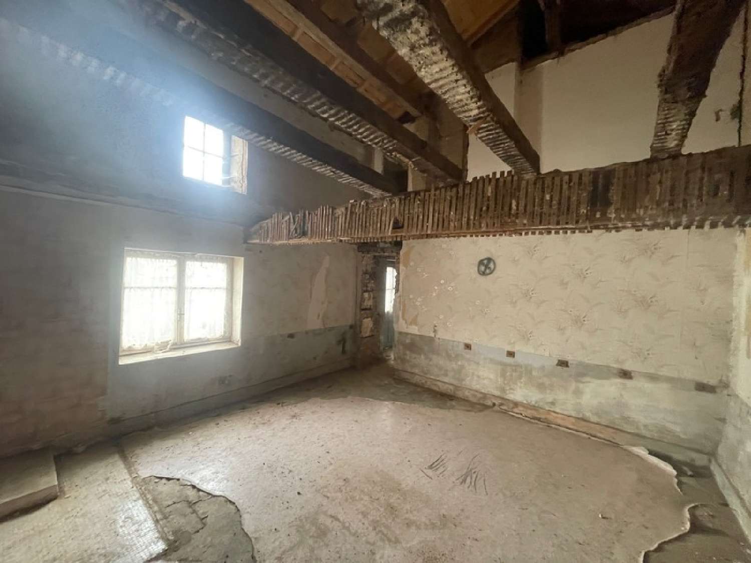  te koop huis La Pacaudière Loire 4