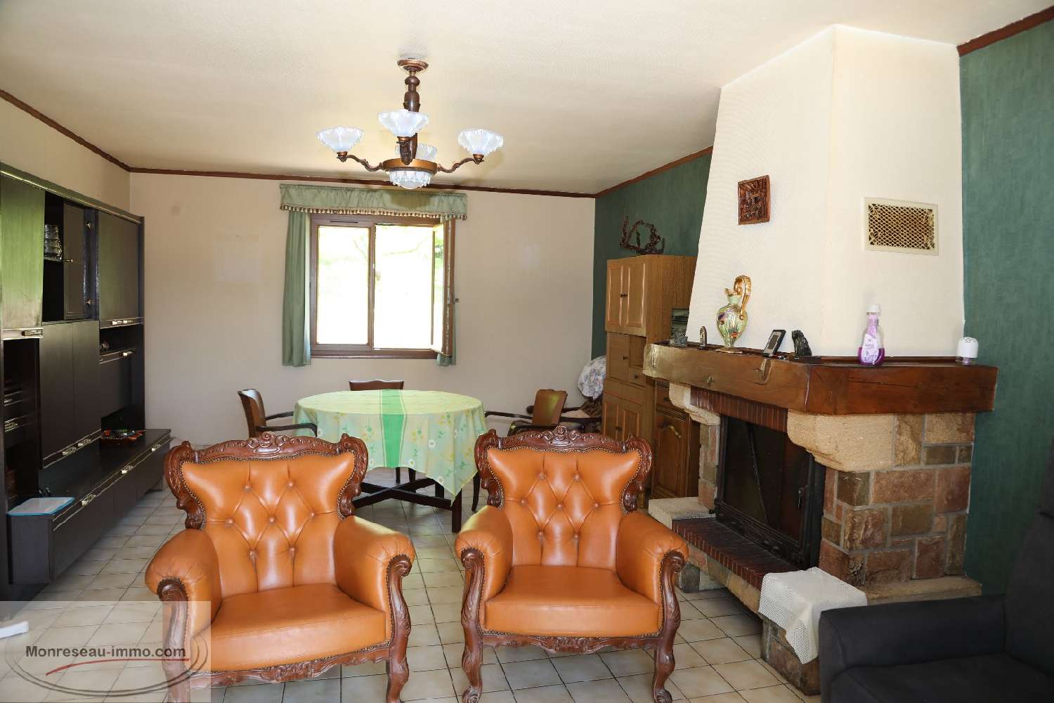  à vendre maison La Roche-Vineuse Saône-et-Loire 3
