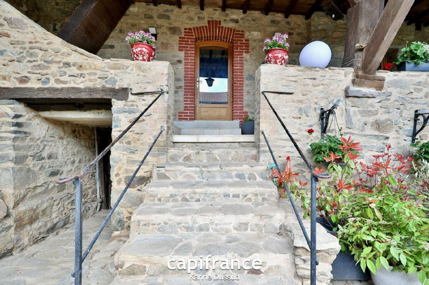  te koop huis Larajasse Rhône 2