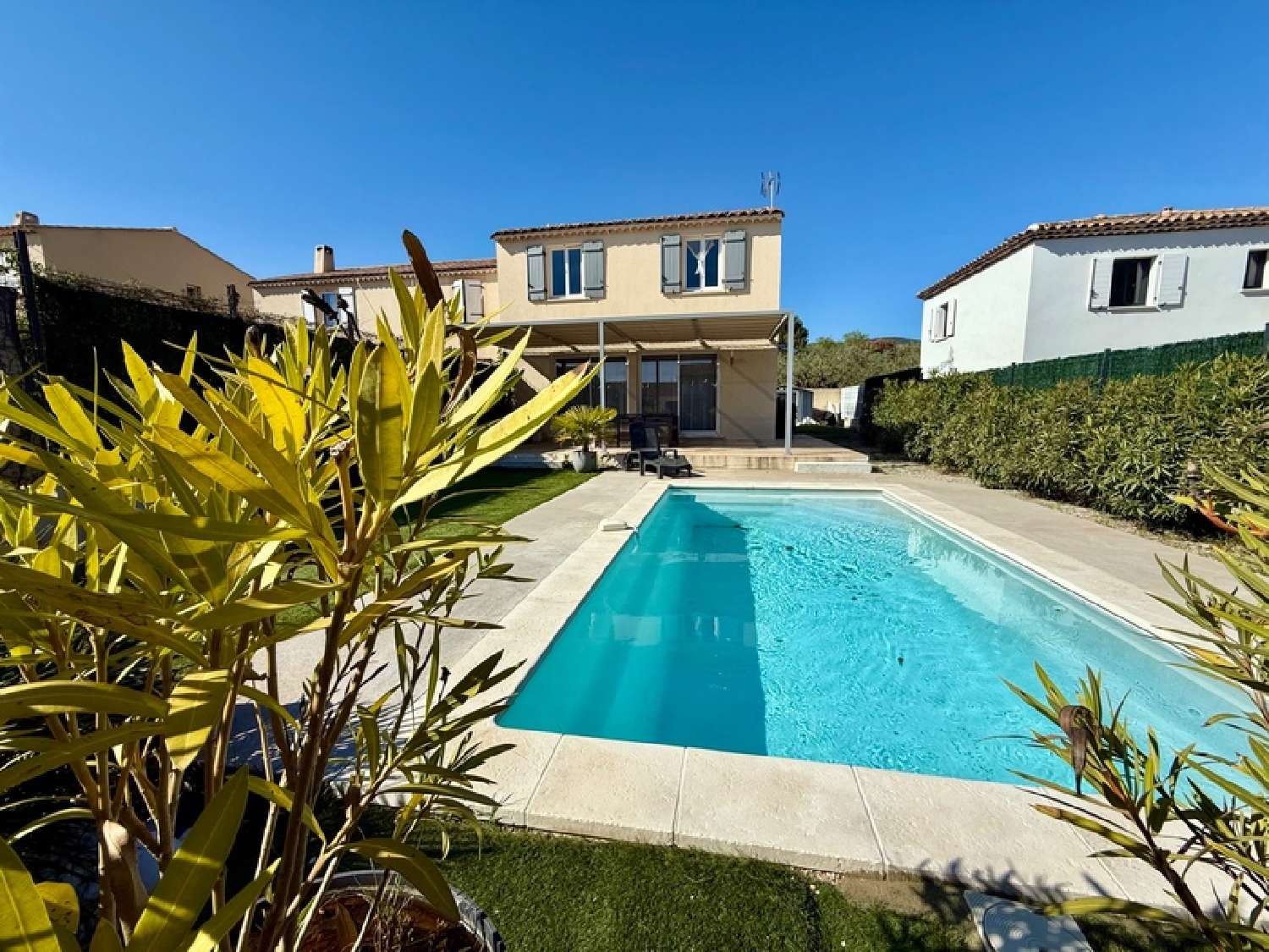  for sale house Lauris Vaucluse 3