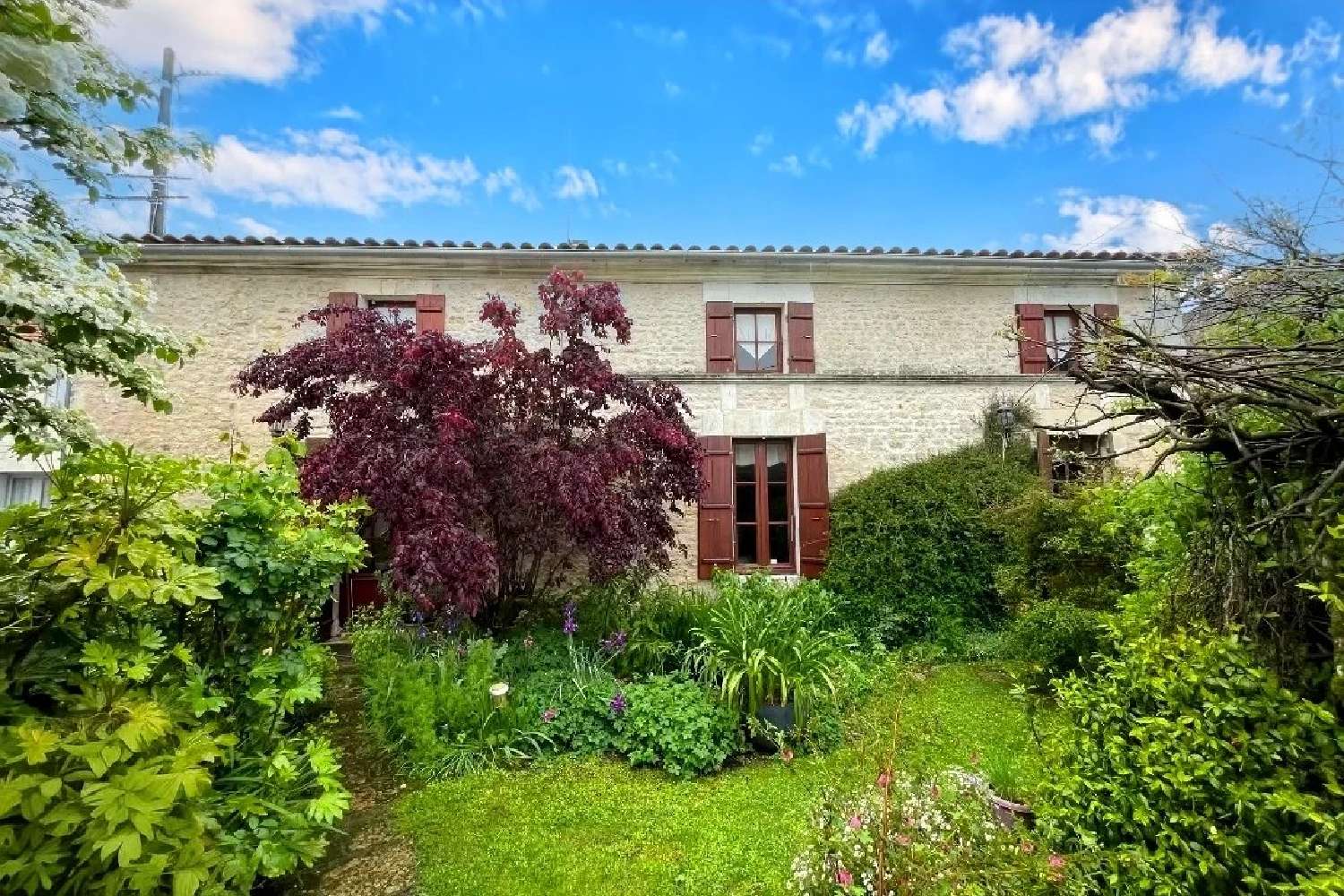  te koop huis Le Gua Charente-Maritime 1