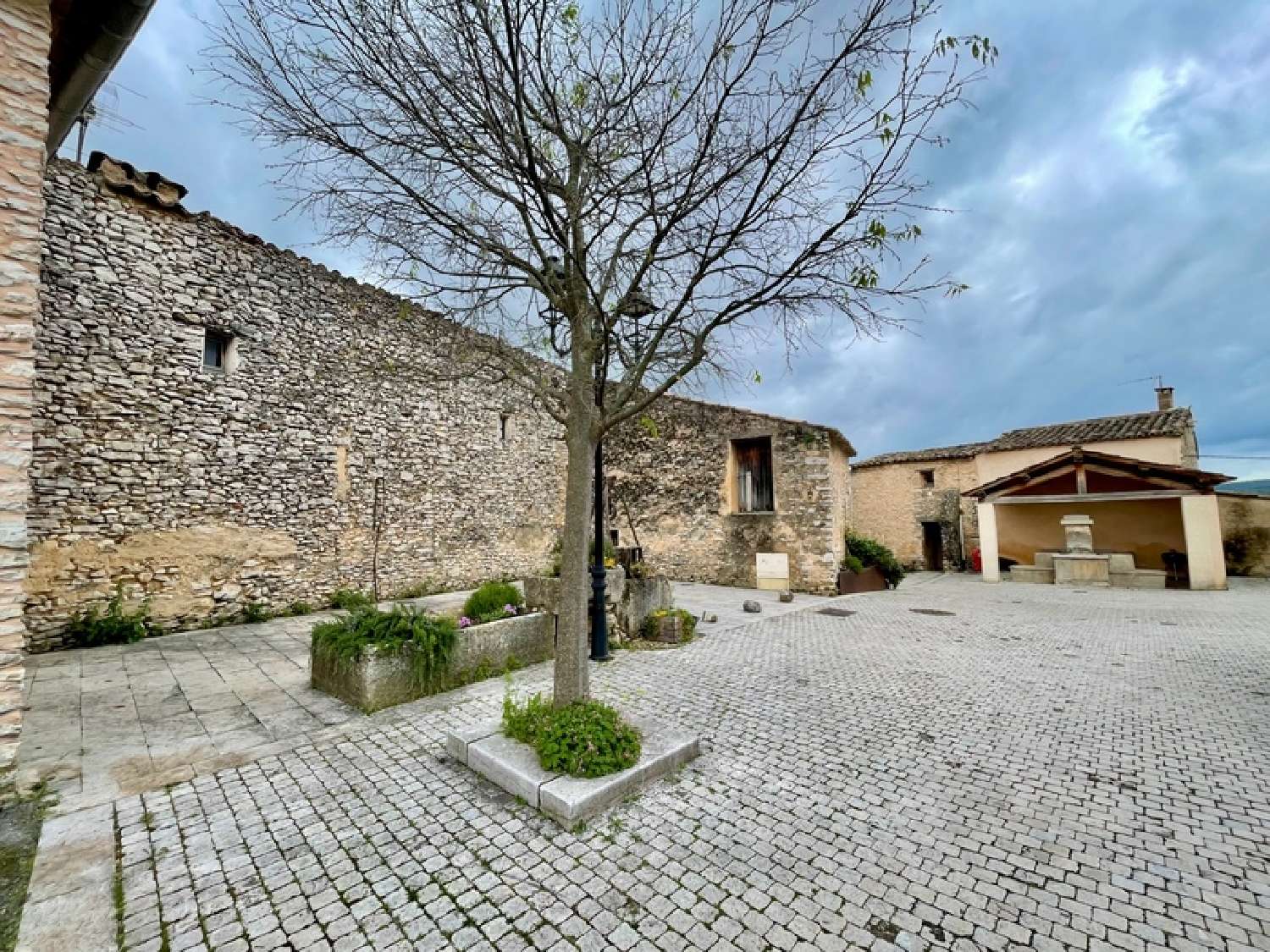  en venta casa Lioux Vaucluse 1