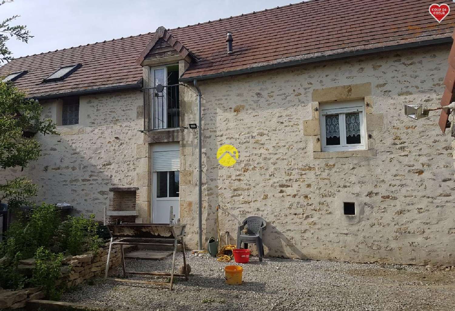  te koop huis Livry Nièvre 2