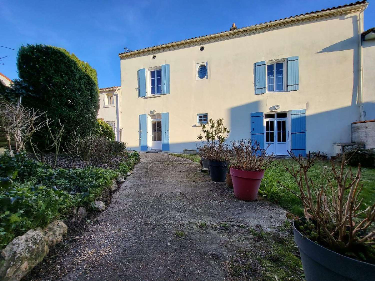 te koop huis Loulay Charente-Maritime 1