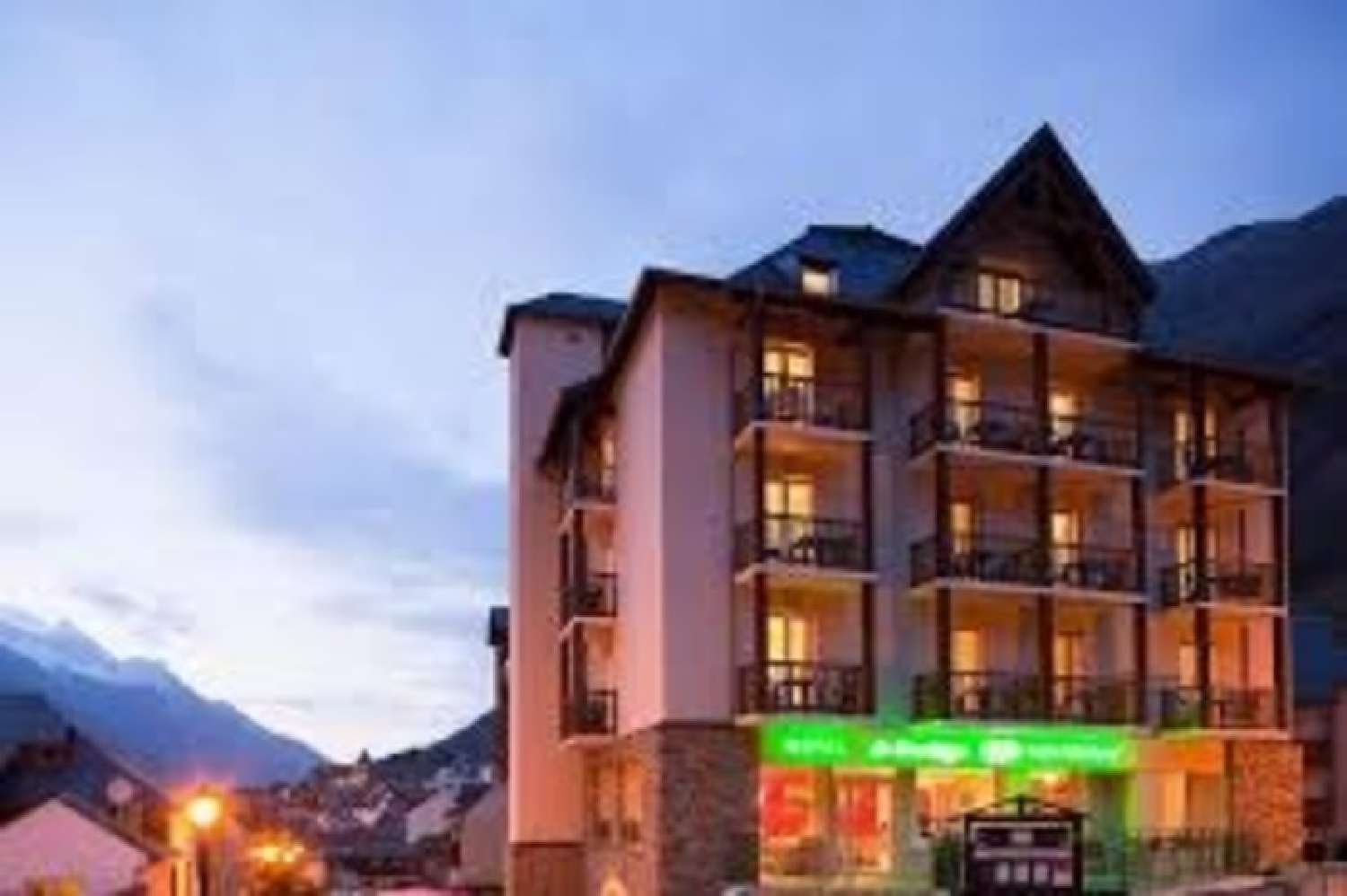  te koop huis Luz-Saint-Sauveur Hautes-Pyrénées 1