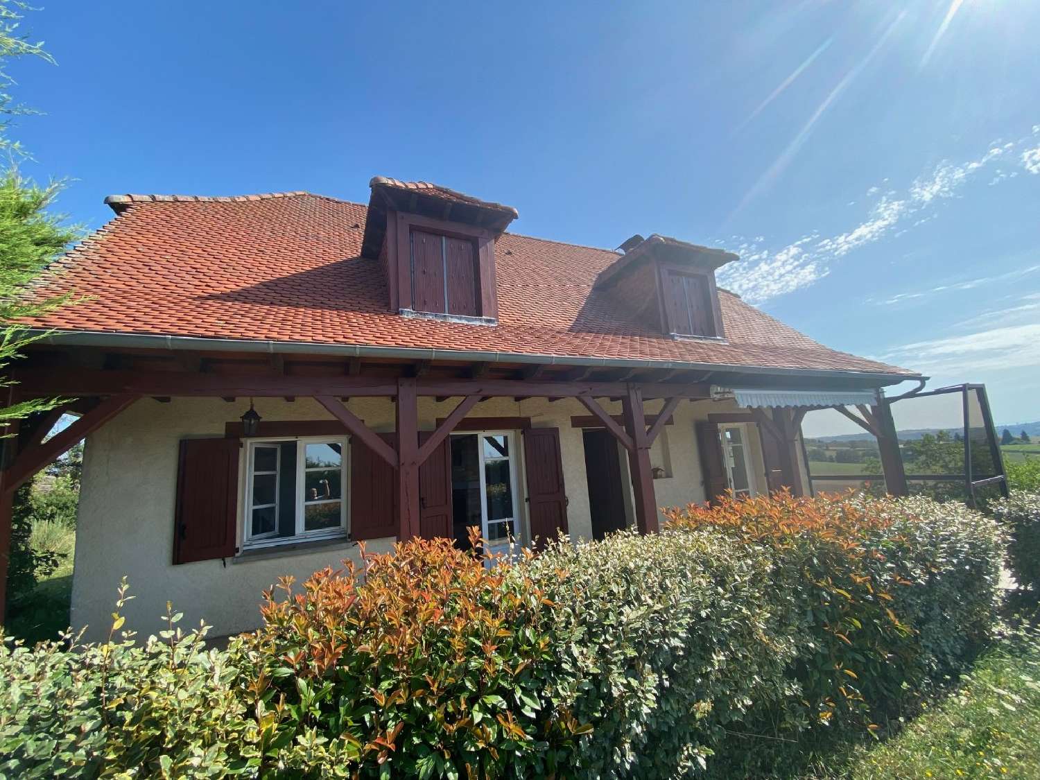 en venta casa Mourjou Cantal 2