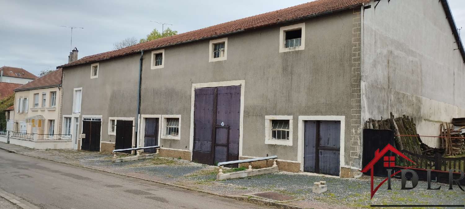  à vendre maison Neuilly-l'Évêque Haute-Marne 1
