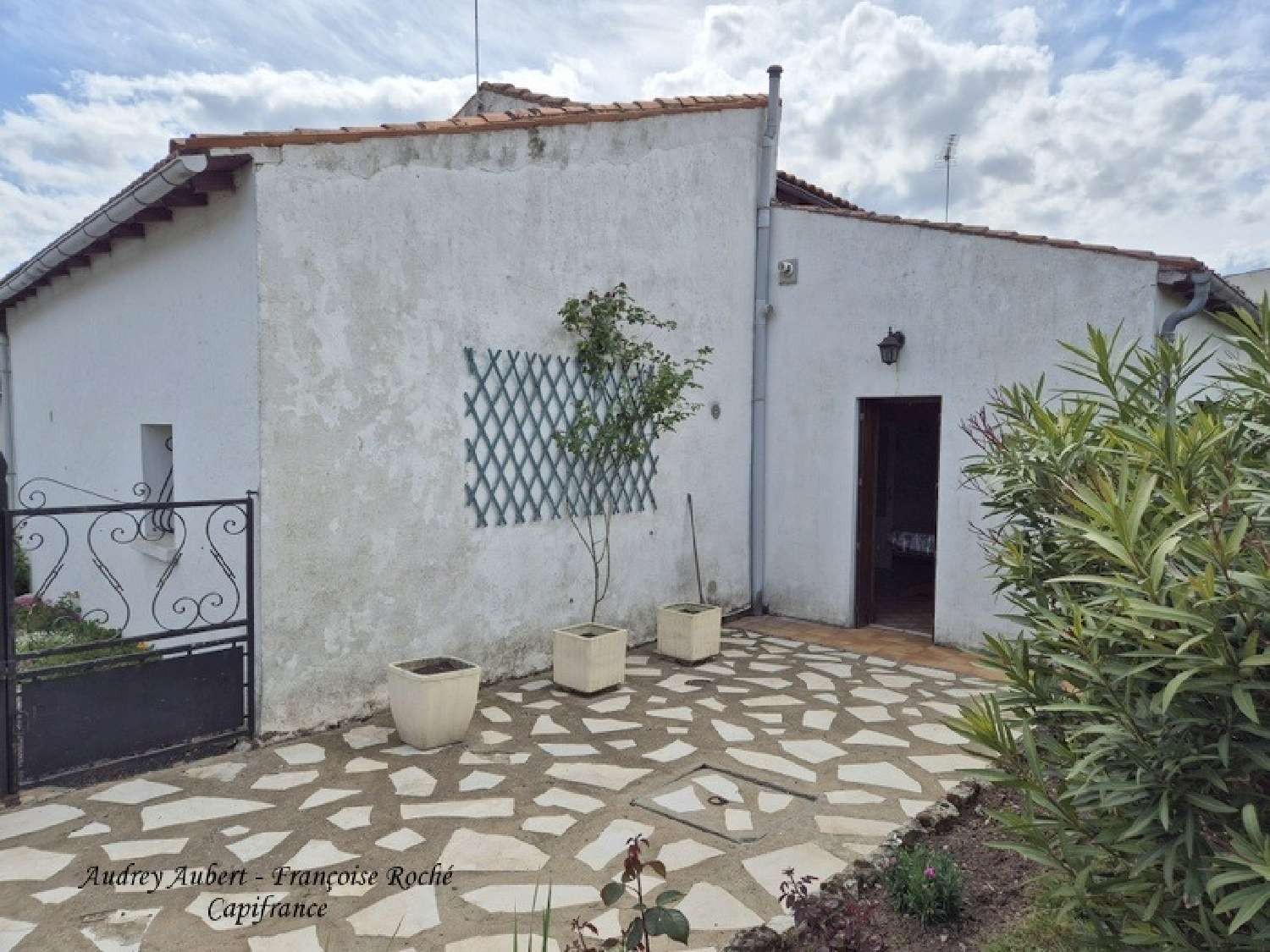  à vendre maison Puyrolland Charente-Maritime 2
