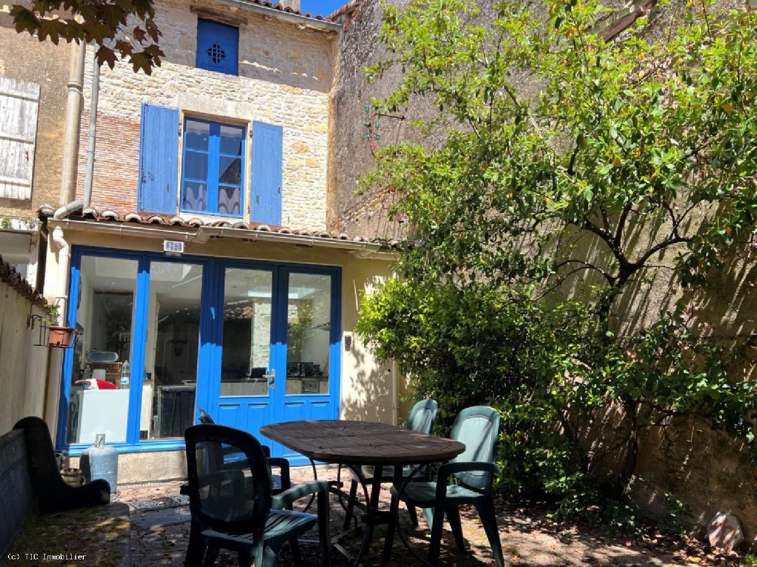  te koop huis Ruffec Charente 2
