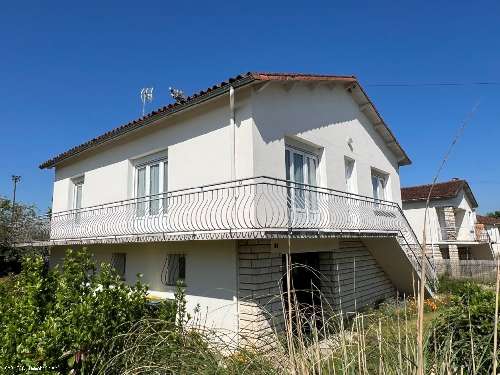 Ruffec Charente huis foto