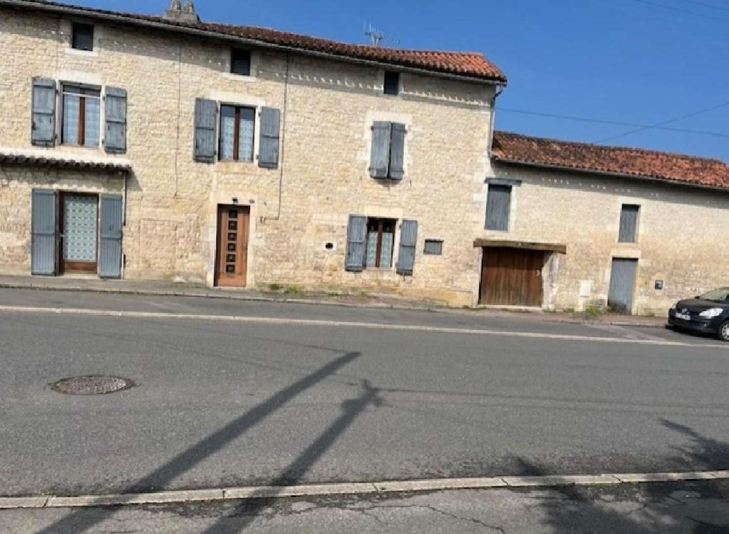  à vendre maison Ruffec Charente 1